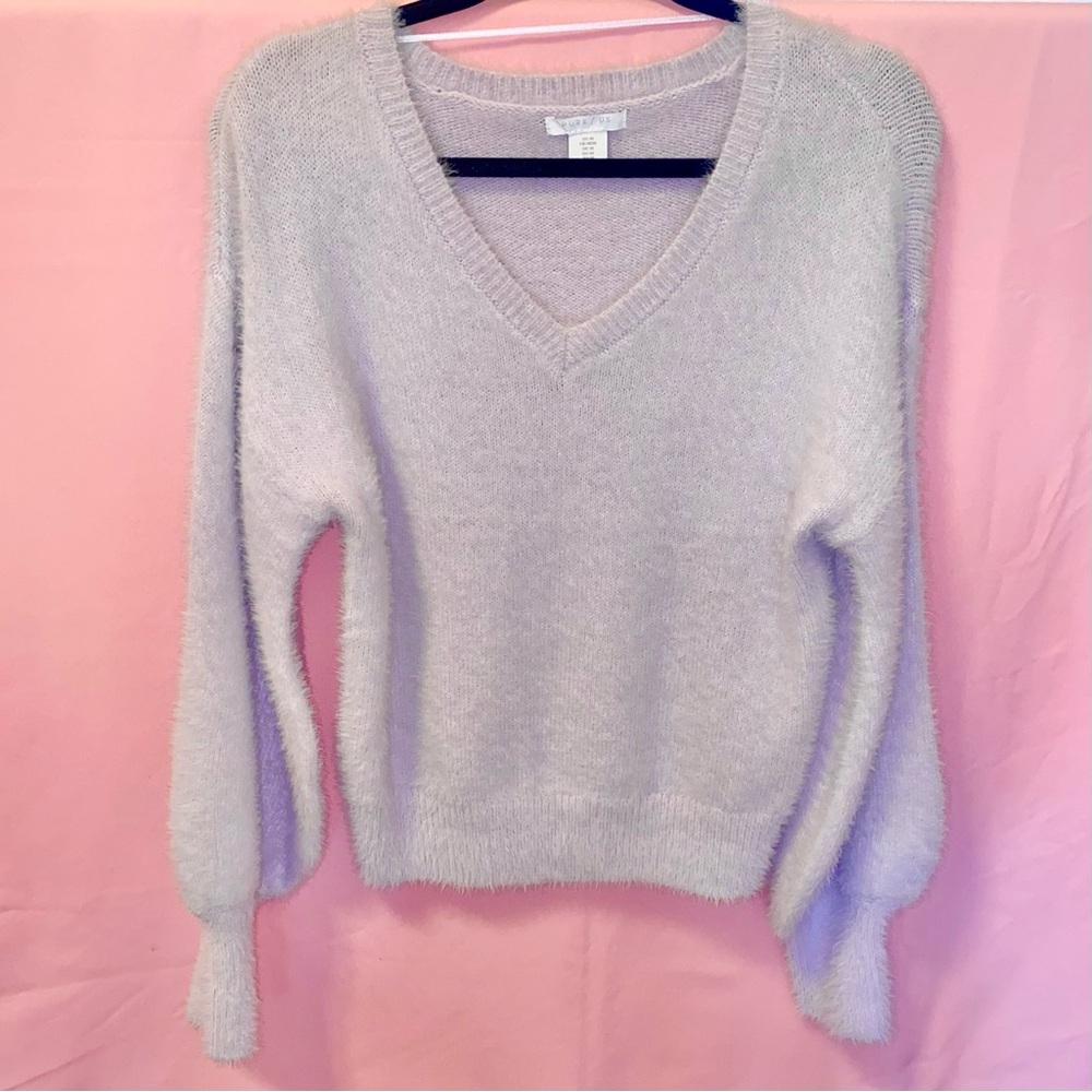 Pure/Us Collection: Fuzzy Purple Pastel Sweater Long Sleeve Lilac V Neck Medium